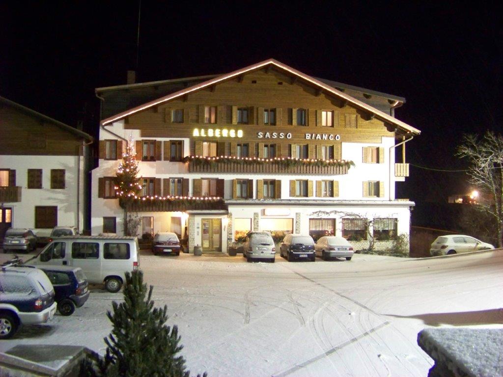 Hotel Sasso Bianco Alleghe Dolomiti Marmolada Veneto